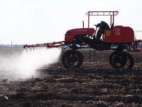 全自动喷药机 水稻与小麦植保的高效解决方案